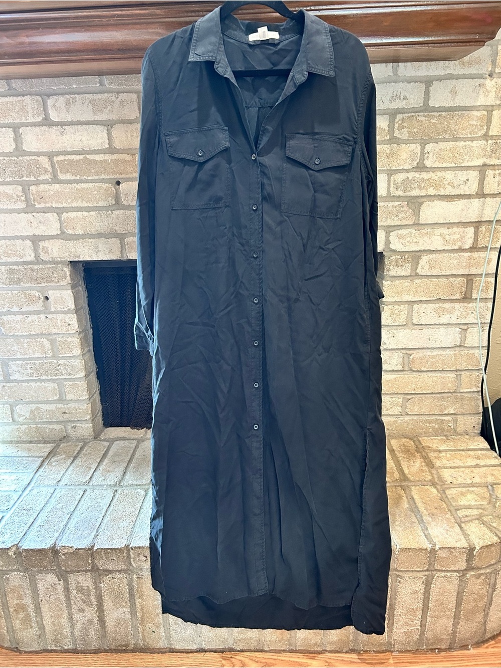 Chelsea & Violet Black Longline Button-Down Shirt EUC